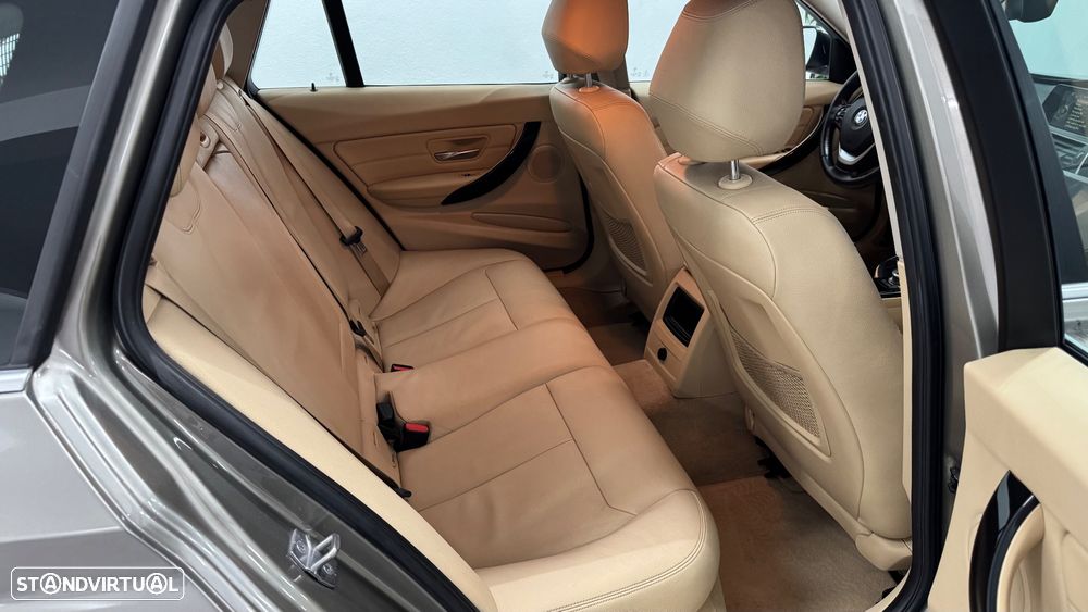 BMW 316 d Auto Line Sport - 9