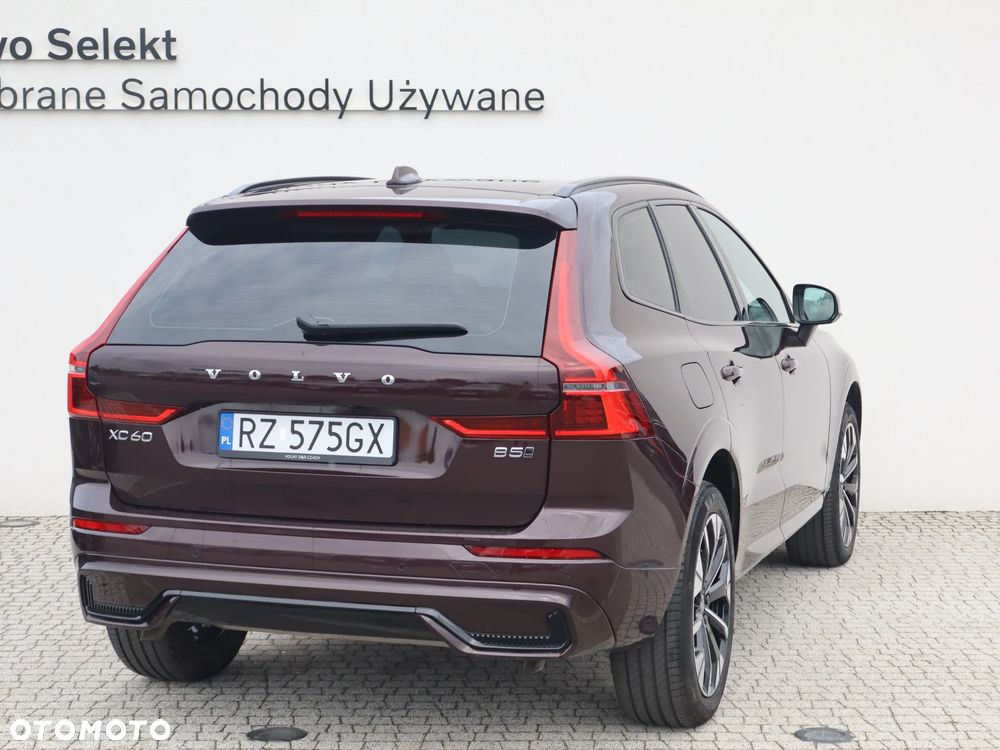 Volvo XC 60 B5 B AWD Plus Dark - 6