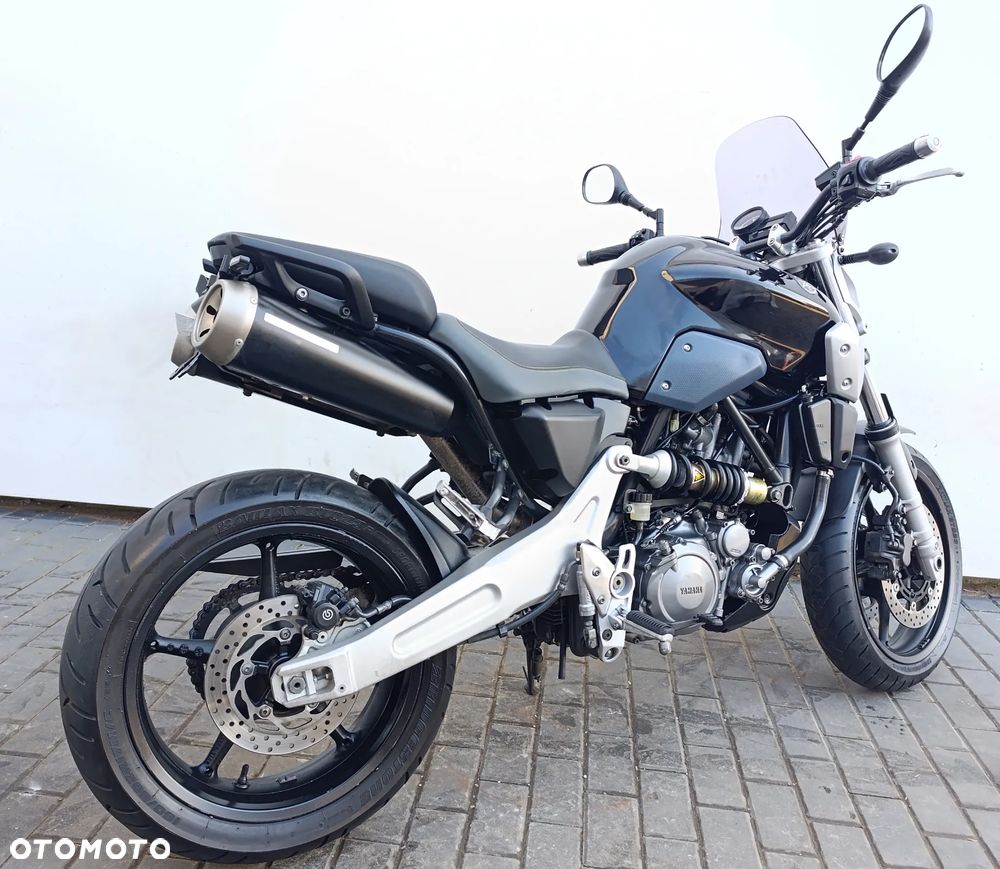 Yamaha MT - 6