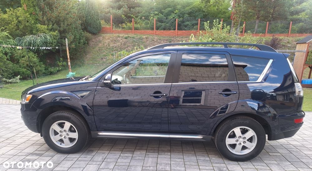 Mitsubishi Outlander 2.0 2WD CVT Invite - 3