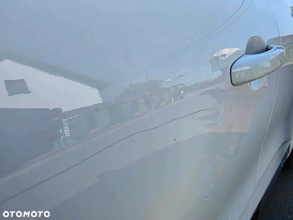 Renault Clio BLUE dCi 85 BUSINESS EDITION - 32