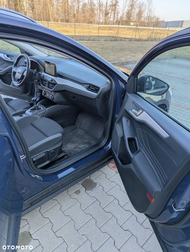 Ford Focus 1.5 EcoBlue Start-Stopp-System COOL&CONNECT - 21