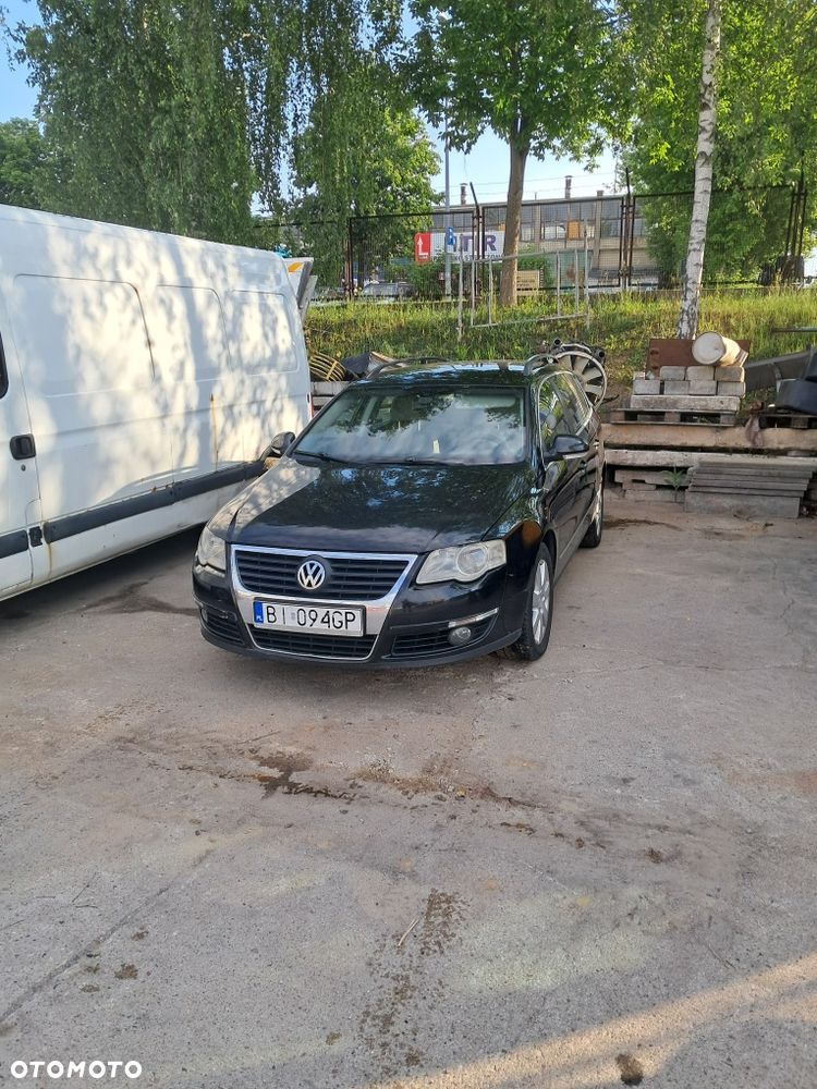 Volkswagen Passat - 4