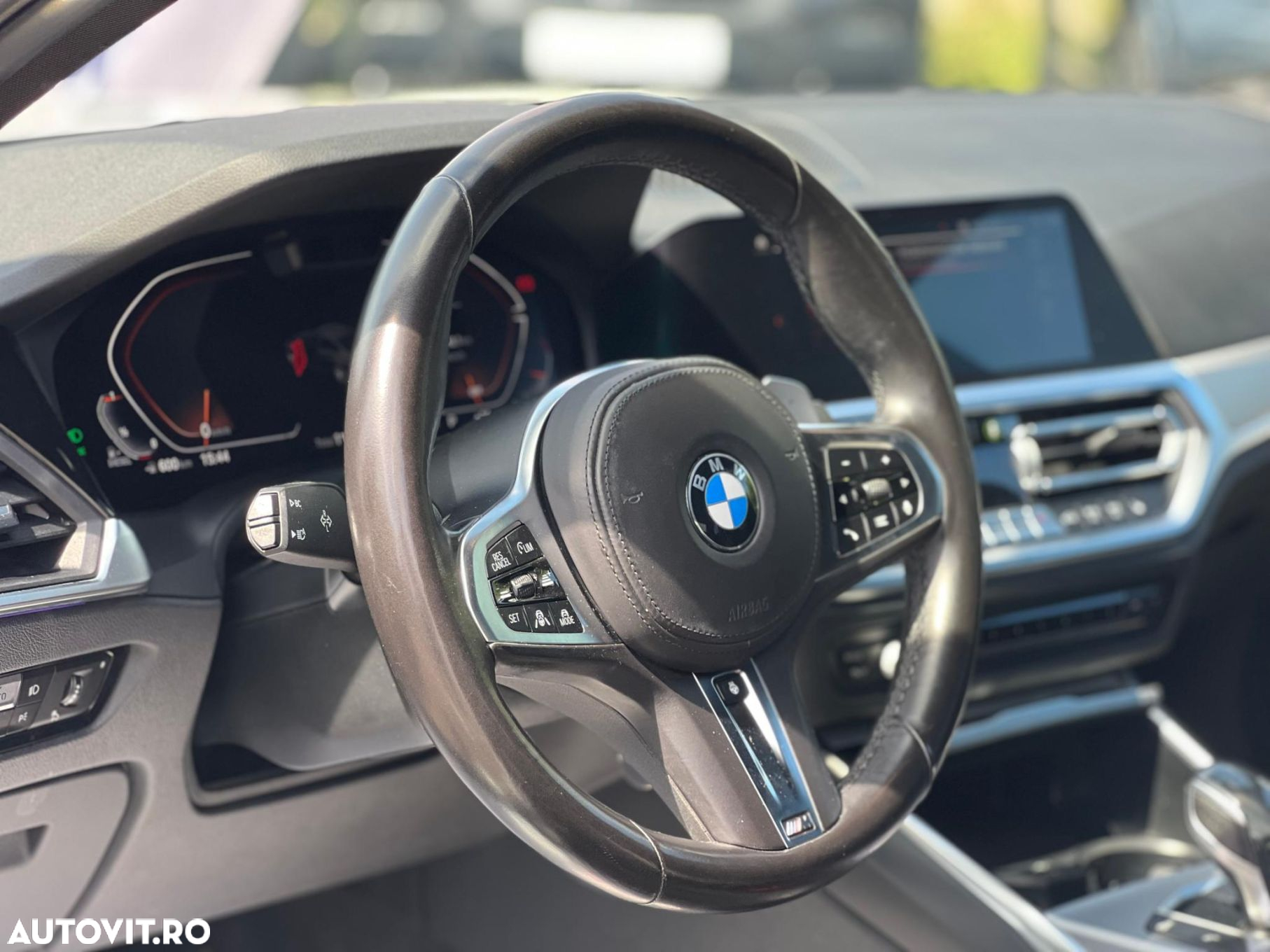 BMW Seria 3 320d xDrive AT MHEV - 9