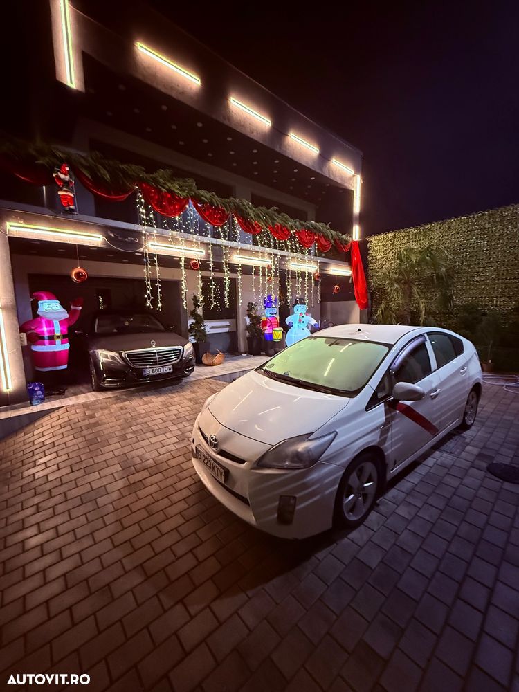 Toyota Prius (Hybrid) Sol Plus - 8