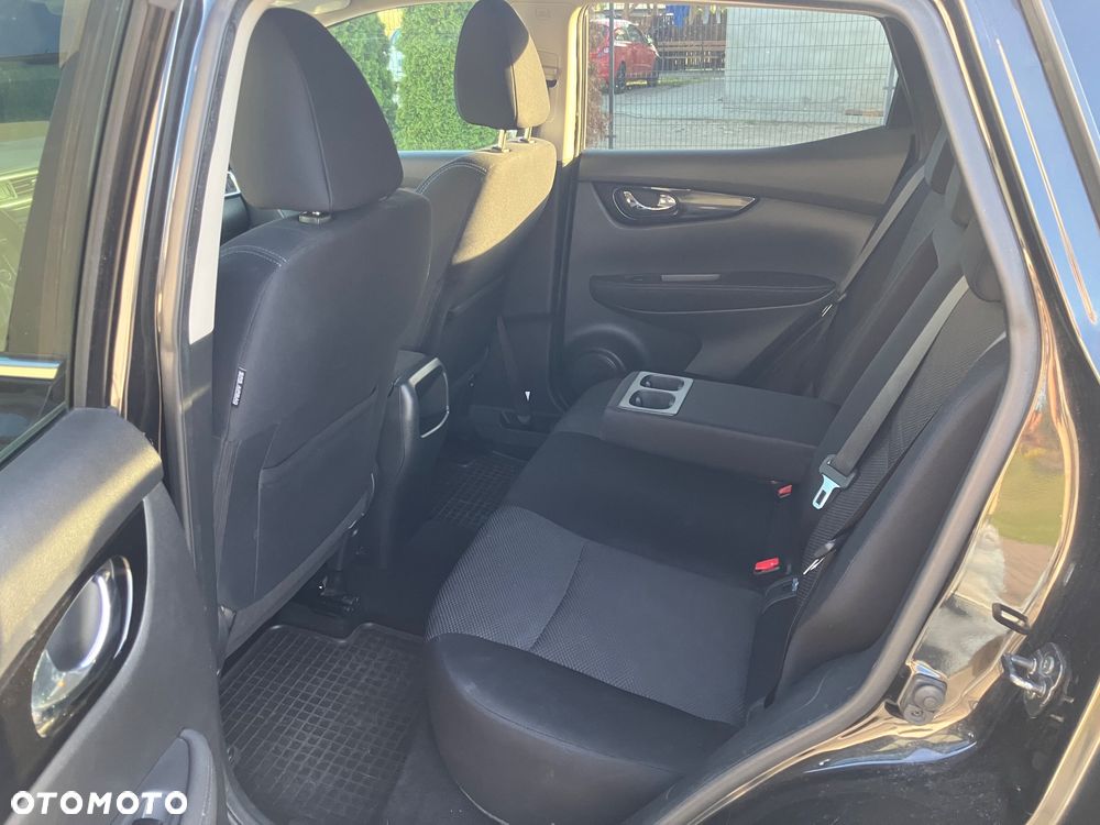 Nissan Qashqai 1.6 DIG-T N-Connecta - 10