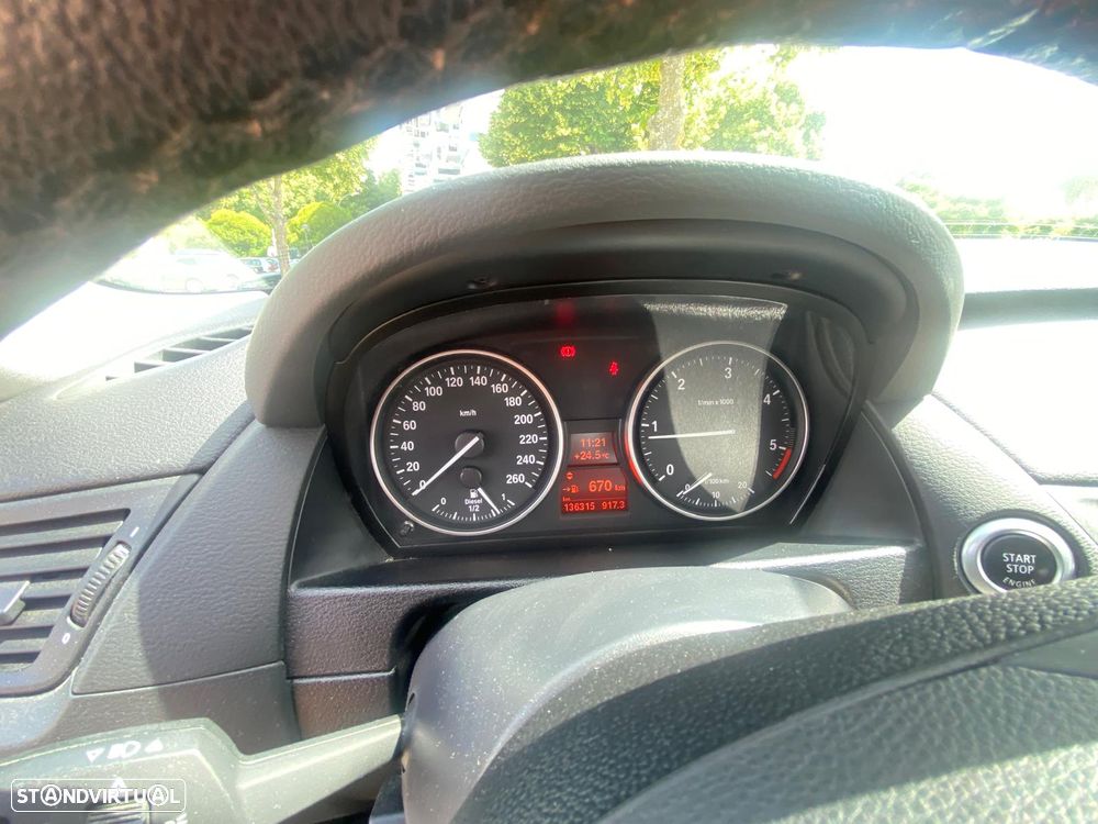 BMW X1 18 d sDrive - 13