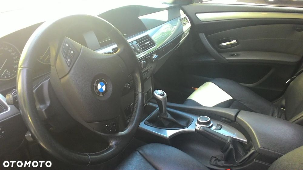 BMW Seria 5 520d - 5