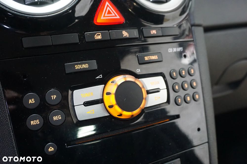 Opel Corsa 1.2 16V Enjoy - 30