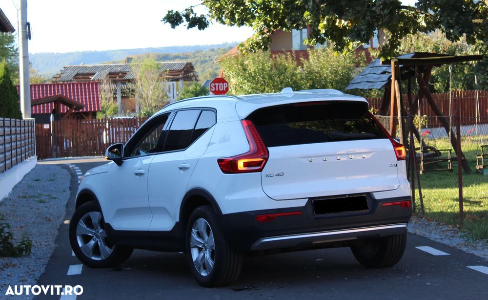 Volvo XC 40 D4 AWD Momentum Pro - 2