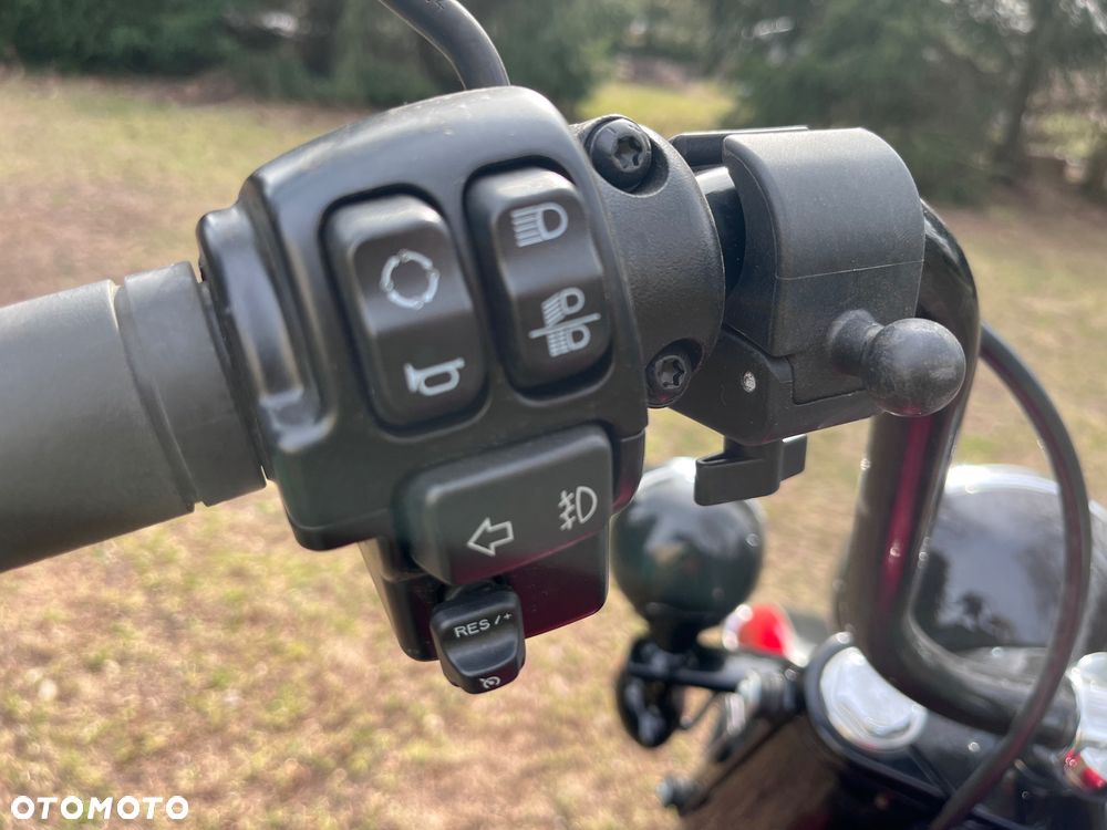 Harley-Davidson Softail Heritage Classic - 22