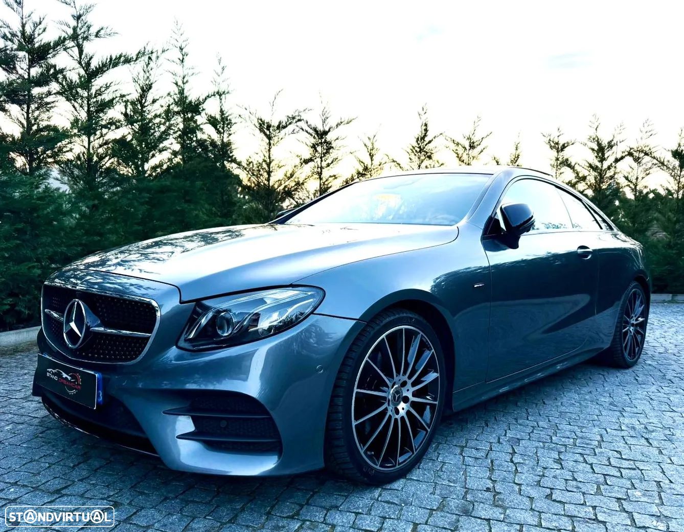 Mercedes-Benz E 220 d Coupe 9G-TRONIC AMG Line - 1