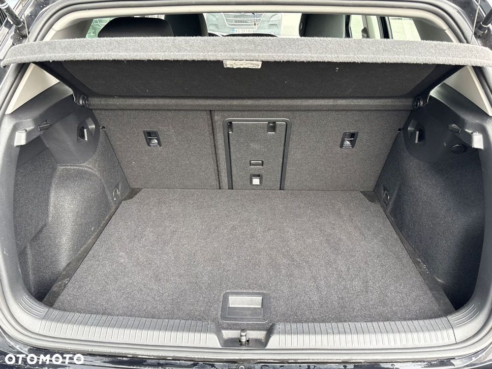 Volkswagen Golf 1.5 TSI EVO Life - 17