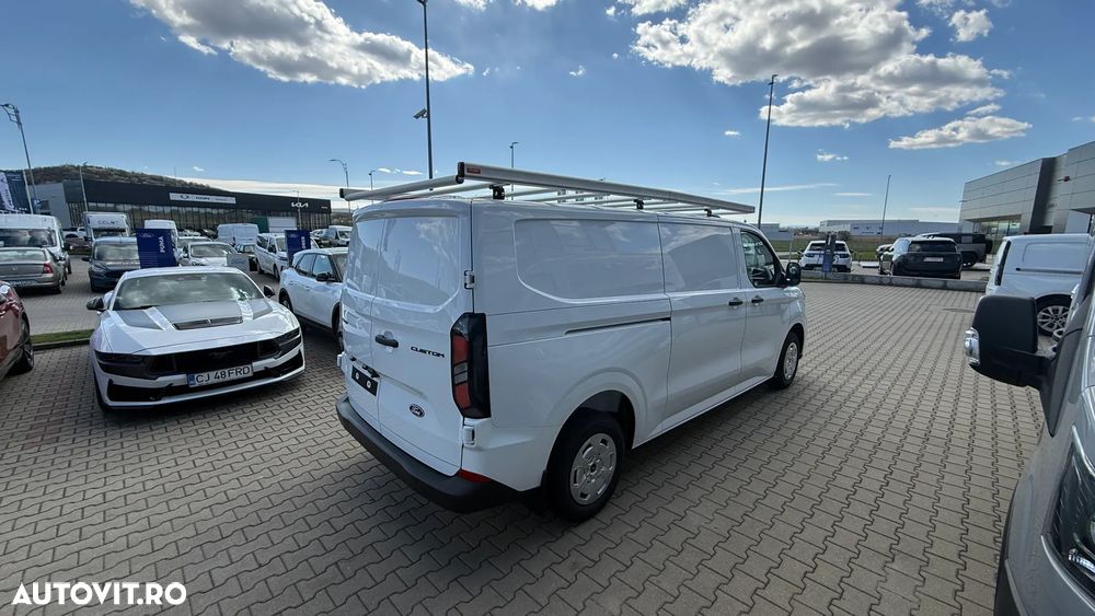 Ford TRANSIT CUSTOM - 5
