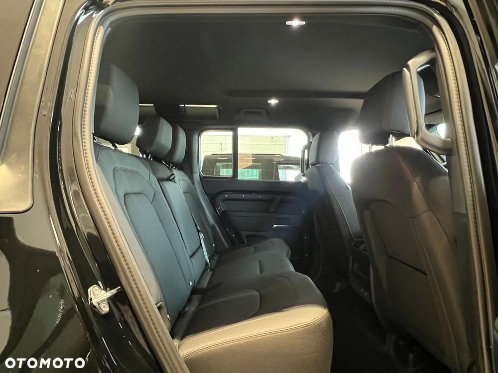 Land Rover Defender - 5