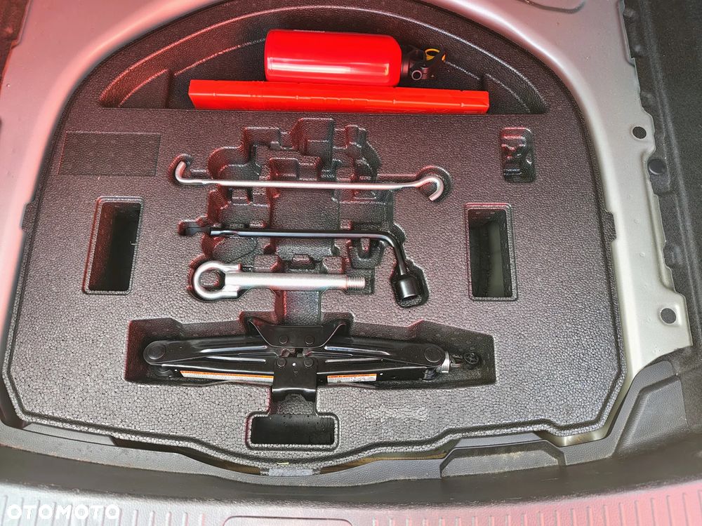 Toyota Corolla 1.8 Hybrid Comfort - 15
