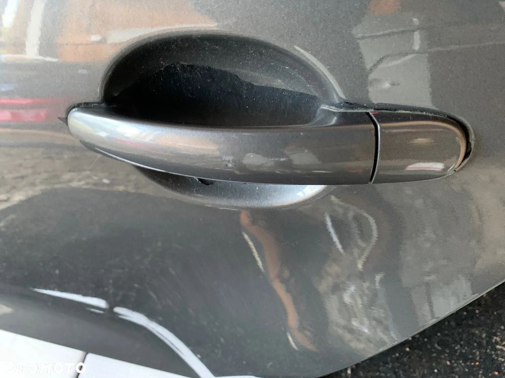 Drzwi lewy tył VW Polo V 6R  LD7R 2009- - 4