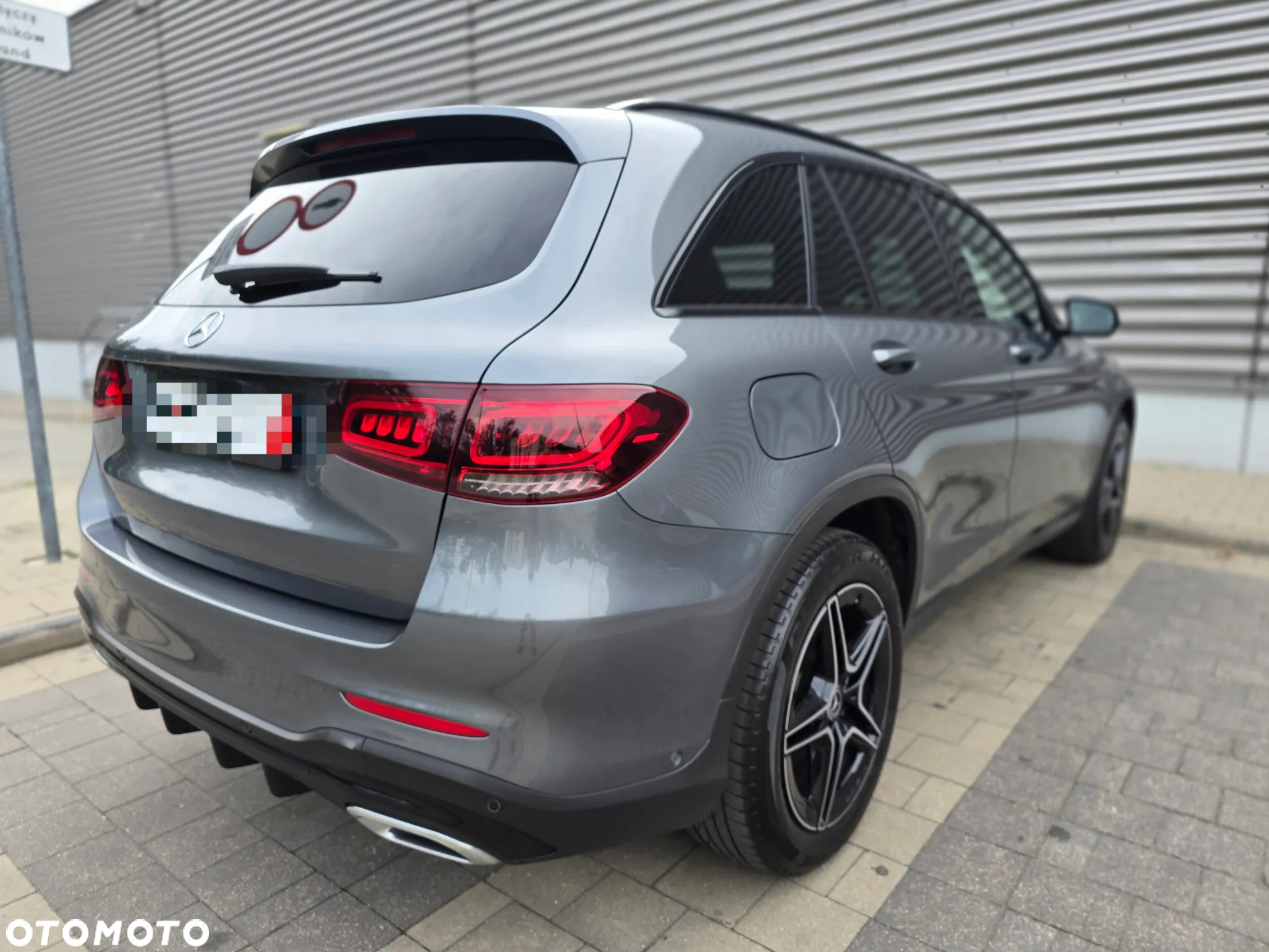 Mercedes-Benz GLC 300 d 4Matic 9G-TRONIC AMG Line - 8