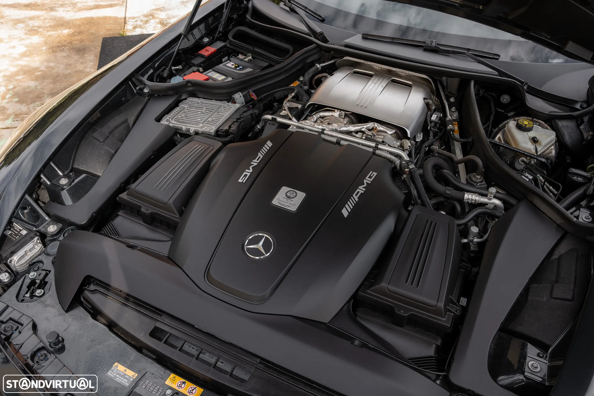 Mercedes-Benz AMG GT R - 35