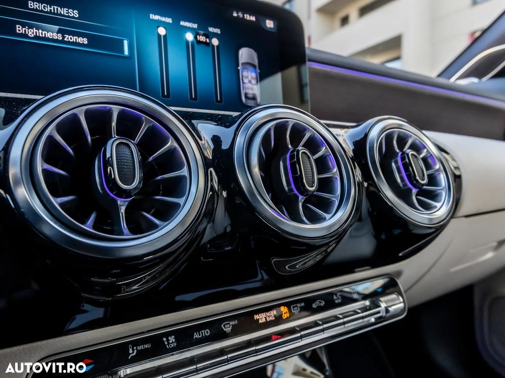 Mercedes-Benz A 250 e 8G-DCT - 36