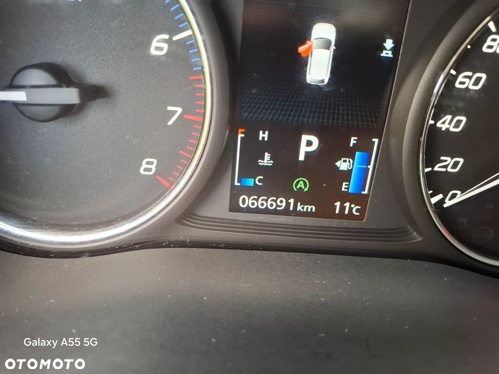 Mitsubishi Outlander 2.0 Intense 2WD CVT - 18