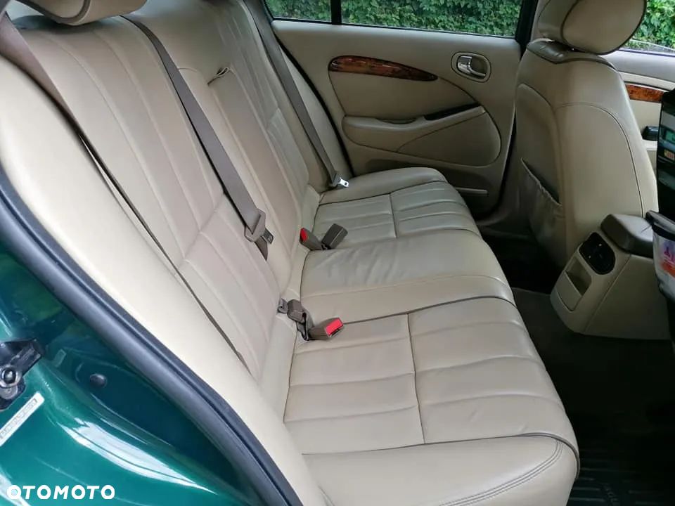 Jaguar S-Type 3.0 V6 Executive - 9