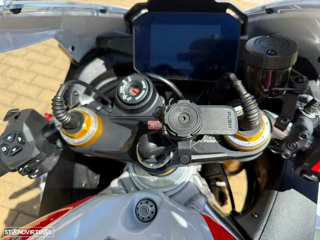 Aprilia RS RSV4 Factory - 20