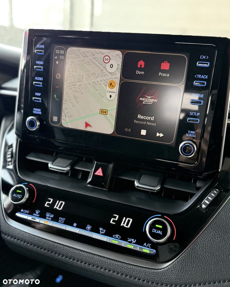 Toyota Corolla 1.8 Hybrid Executive - 17