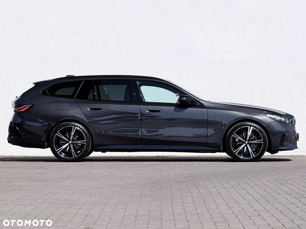 BMW Seria 5 520d xDrive mHEV - 24