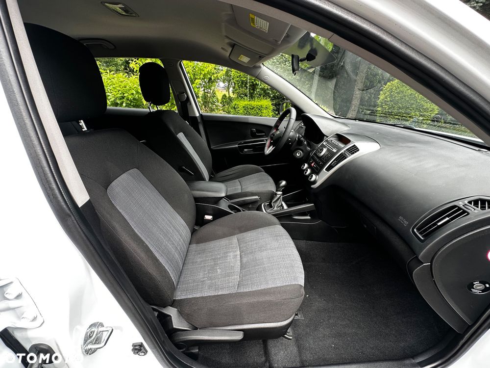 Kia Ceed 1.4 CVVT Attract - 11