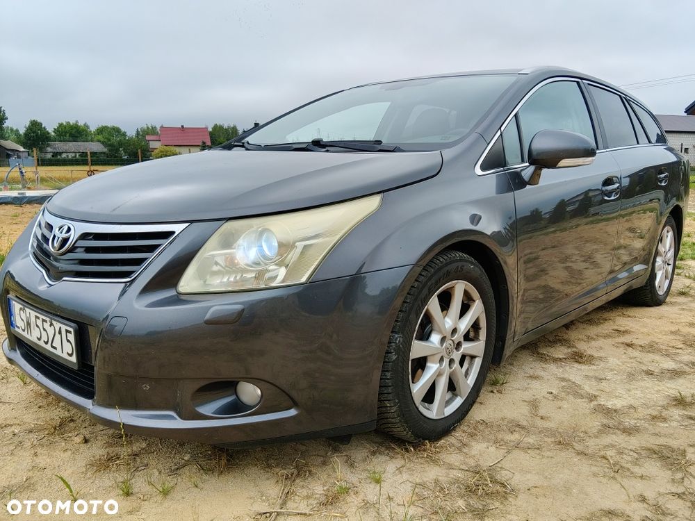 Toyota Avensis - 6