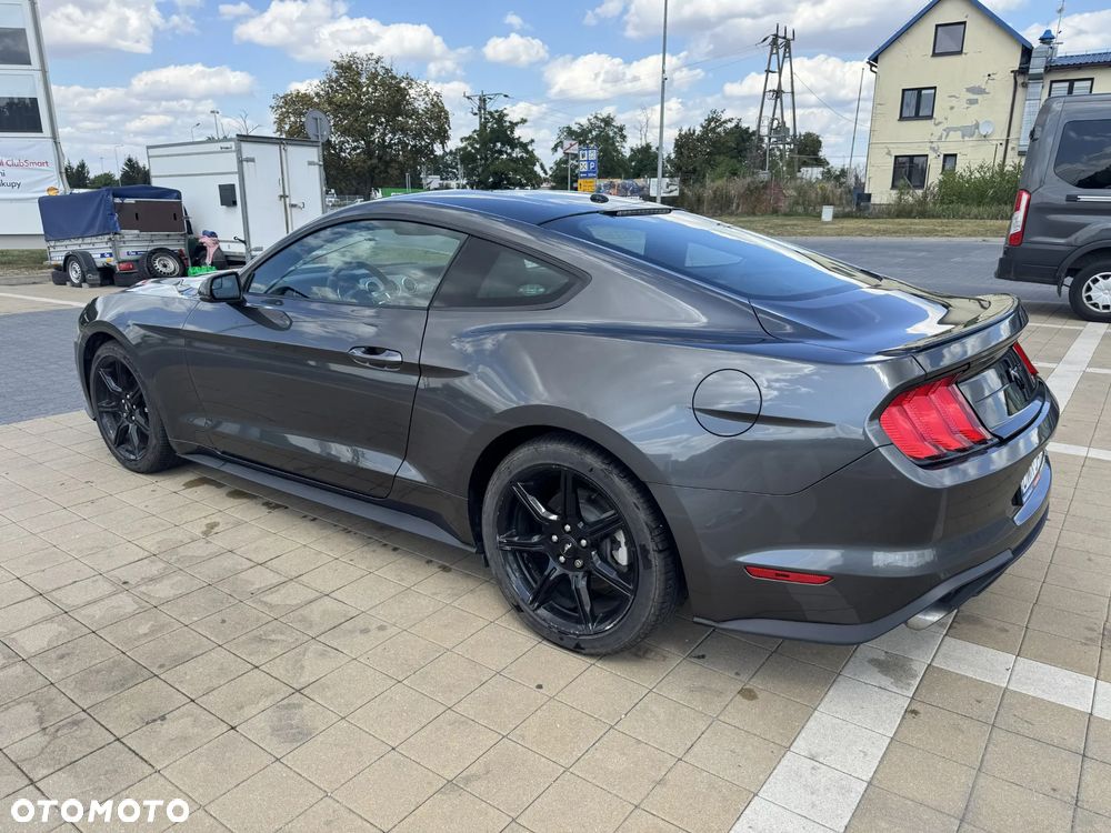 Ford Mustang 2.3 EcoBoost - 11