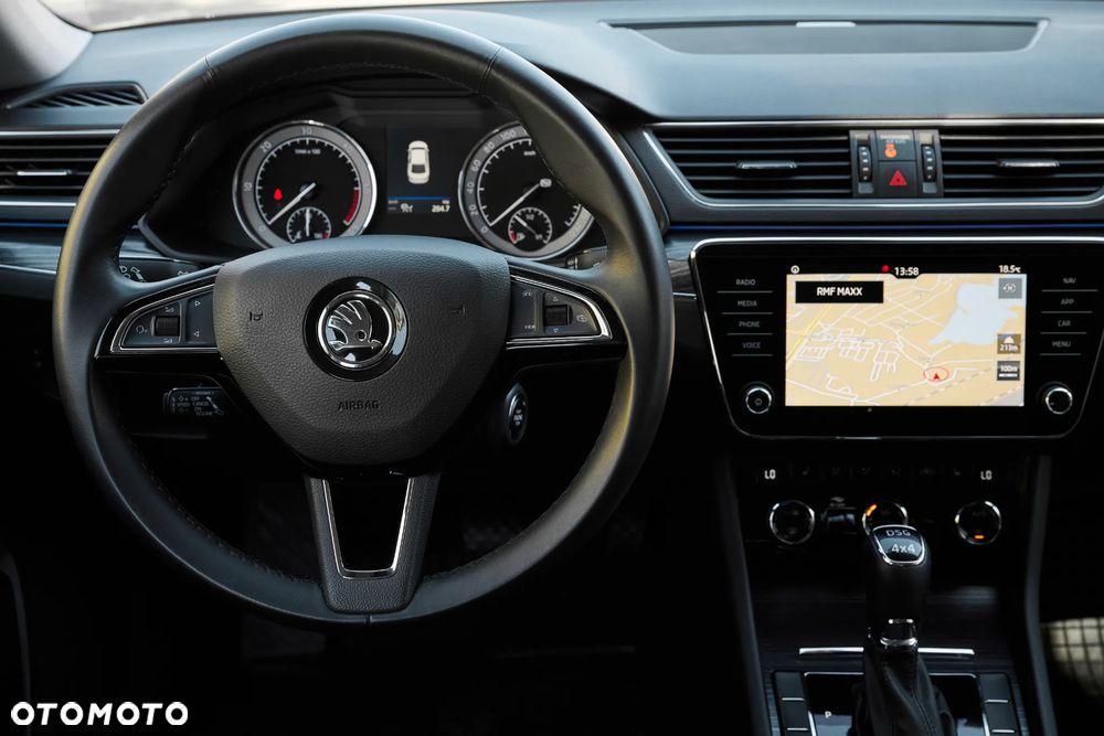 Skoda Superb 2.0 TDI SCR 4x4 Style DSG - 18