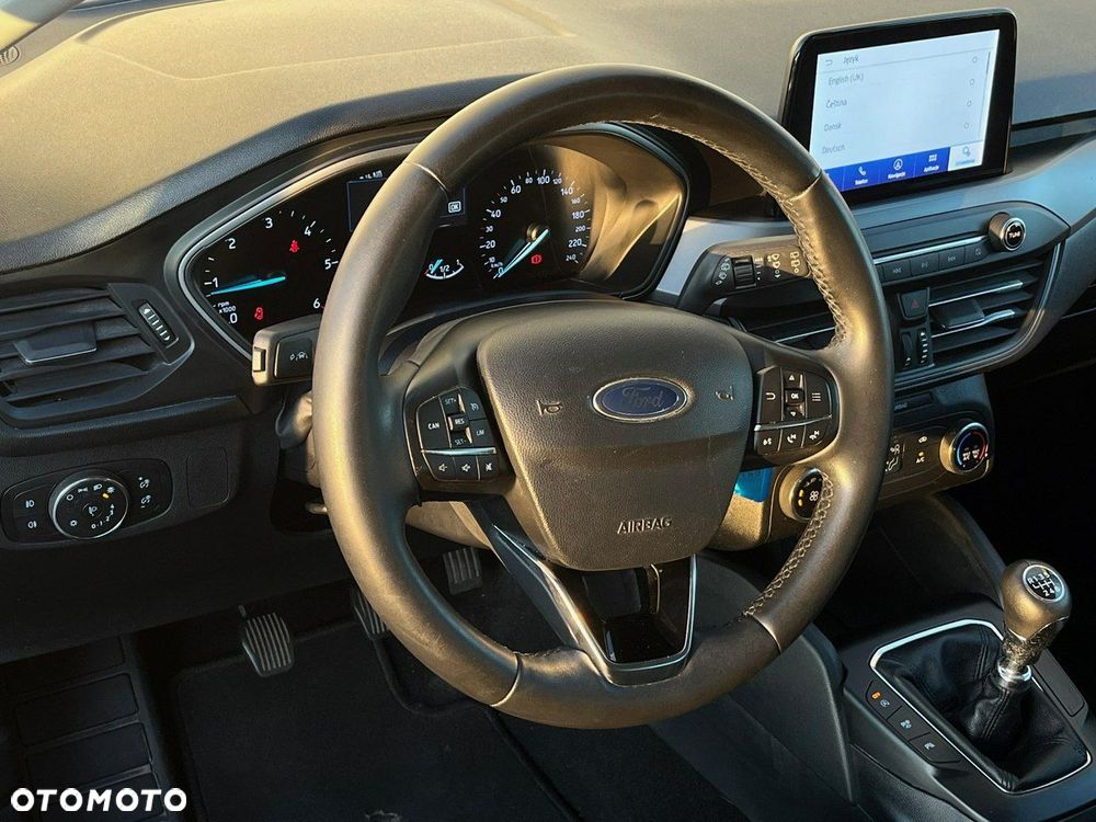 Ford Focus 1.5 EcoBlue Start-Stopp-System TITANIUM DESIGN - 18