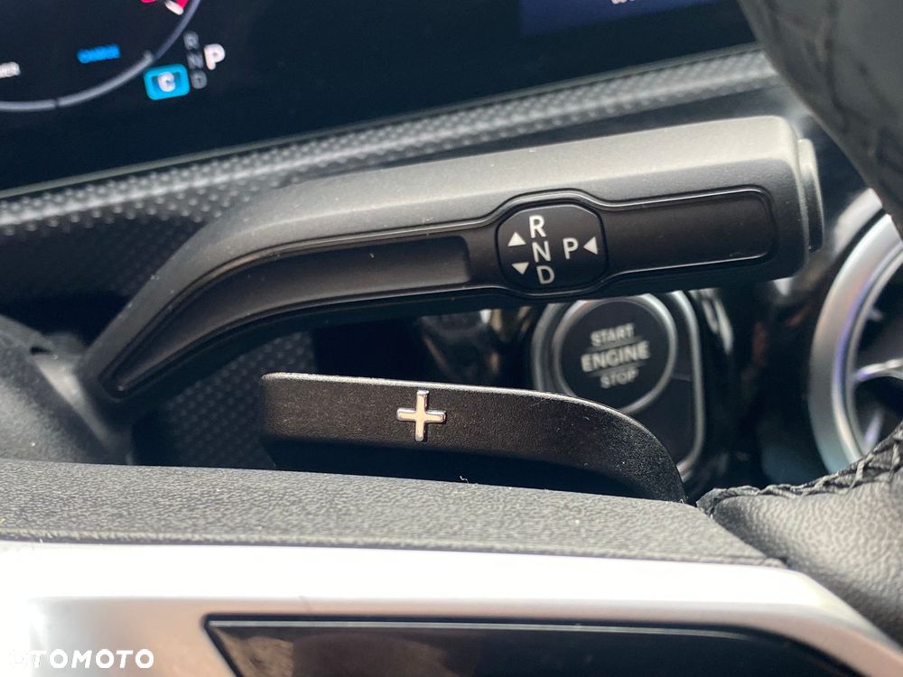 Mercedes-Benz CLA 180 Progressive 7G-DCT - 22