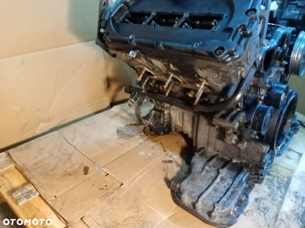 Silnik blok silnika słupek Audi A6 C6 2.7 TDI BPP - 4