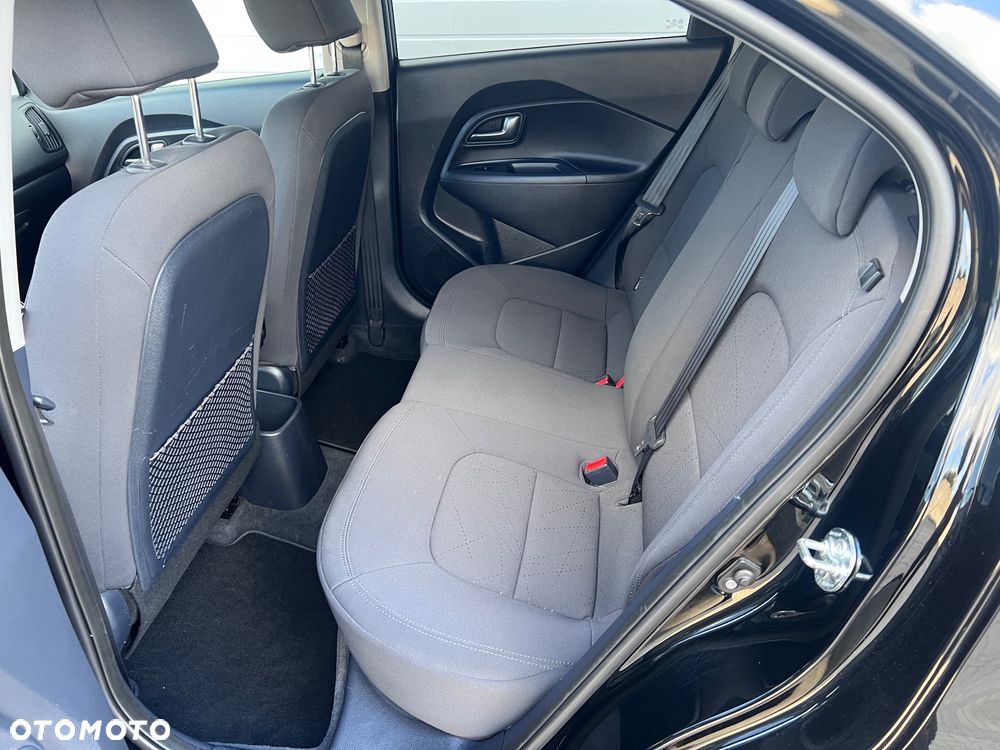 Kia Rio 1.4 Dream Team Edition - 17