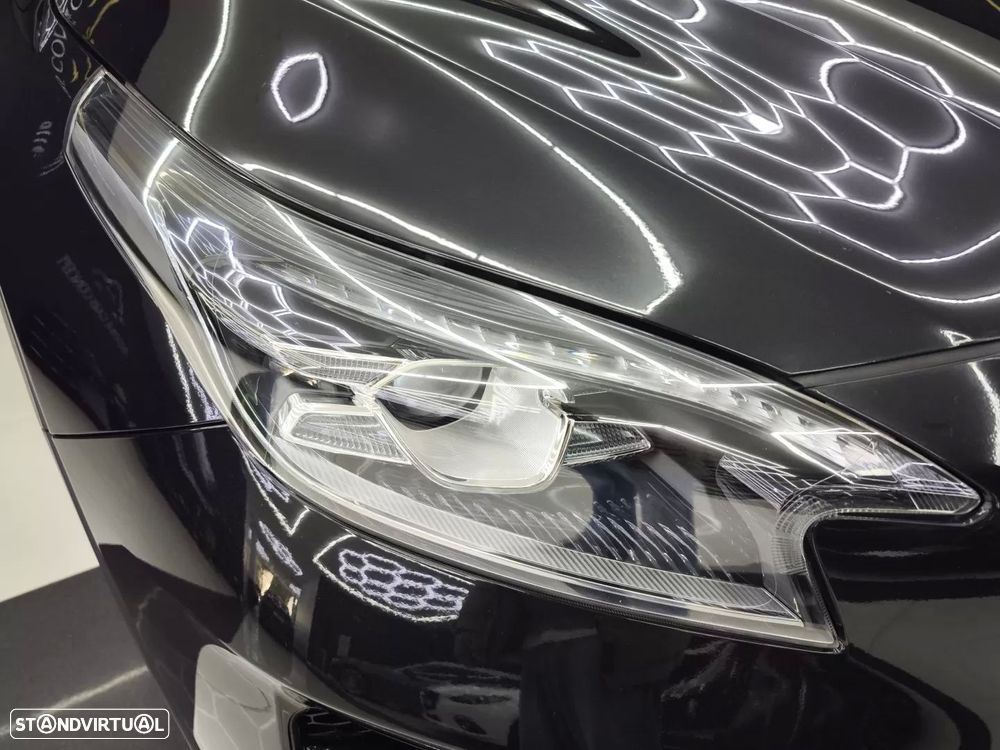 Kia XCeed 1.6 GDi PHEV Tech - 11