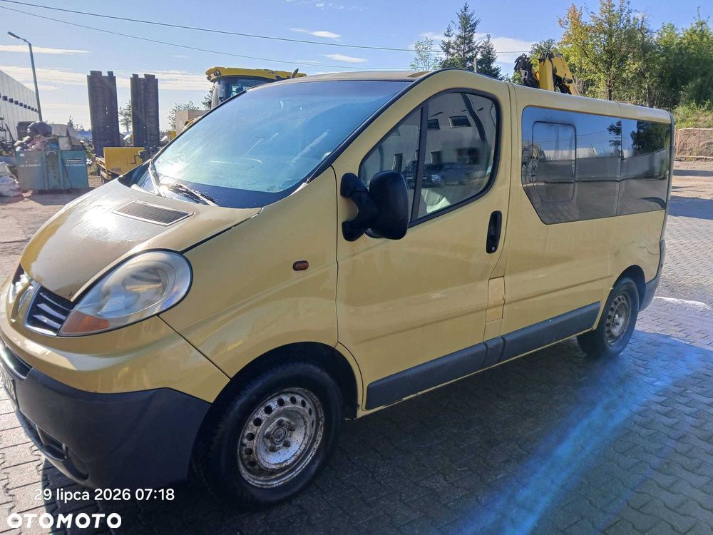 Renault Trafic - 1