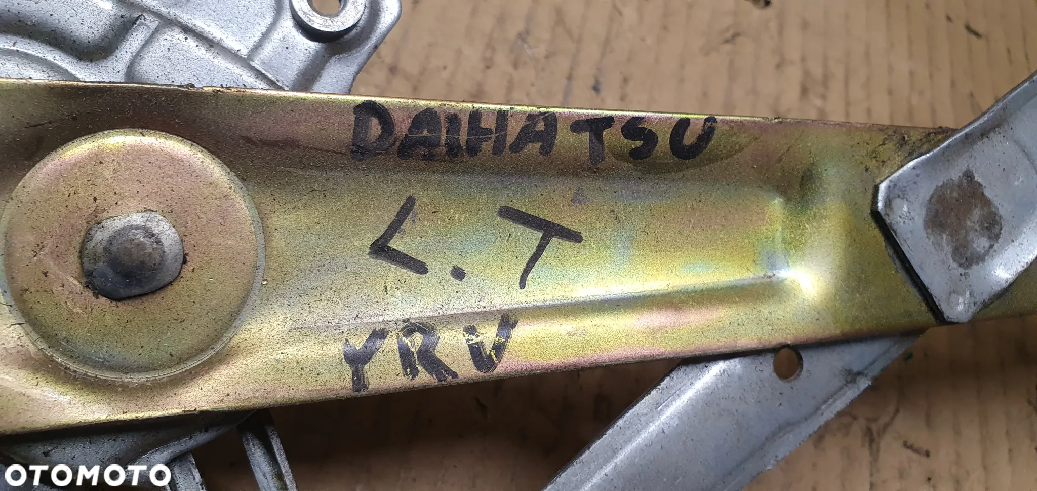 Mechanizm podnośnik szyby lewy tył Daihatsu YRV 262100-1020 85720-97401 - 6
