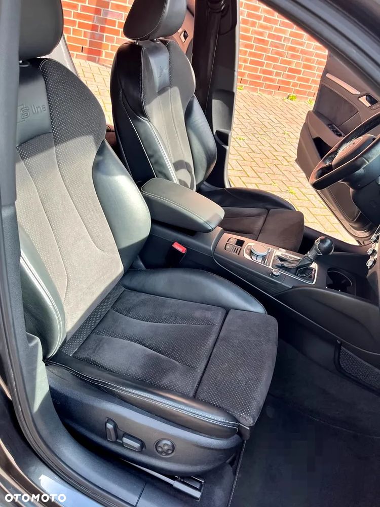 Audi A3 Sportback 2.0 TDI (clean diesel) quattro S tronic S line Sportpaket - 8