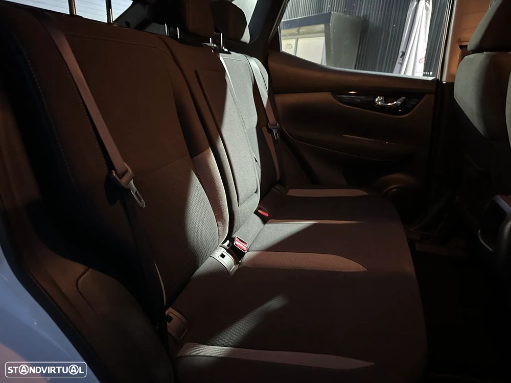 Nissan Qashqai 1.2 DIG-T Acenta Connect - 20