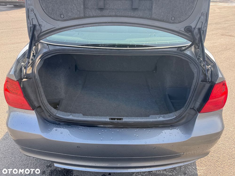BMW Seria 3 - 29