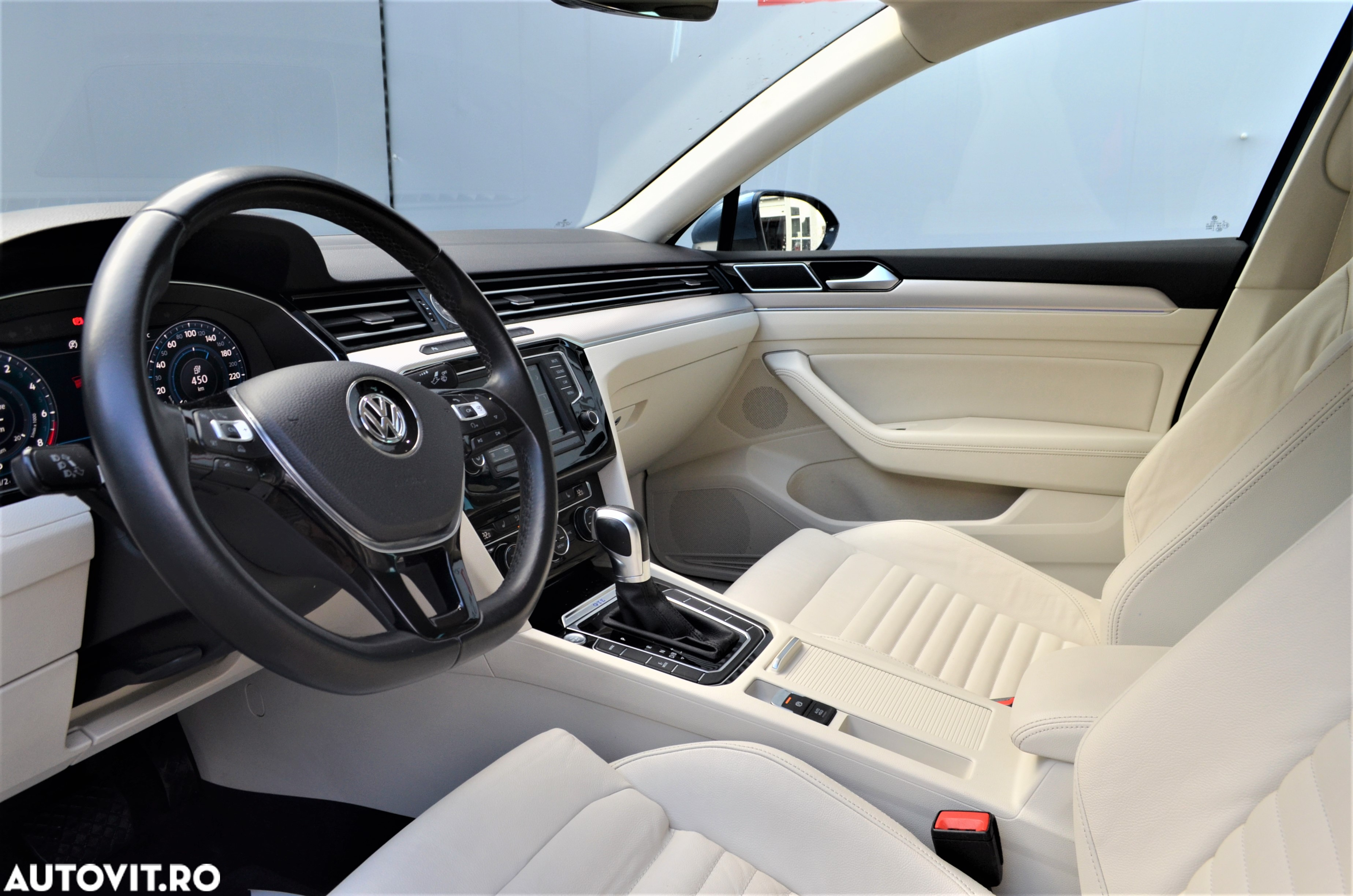 Volkswagen Passat - 8
