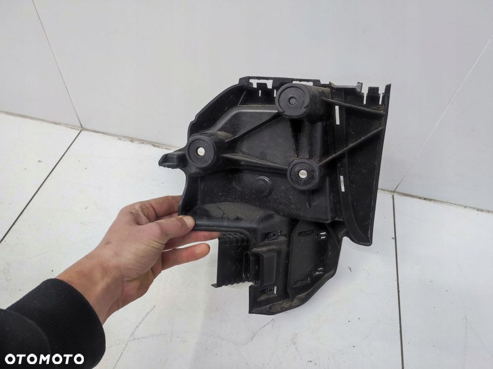 radar sensor asystent pasa ruchu prawy tył audi q8 e-tron etron - 6