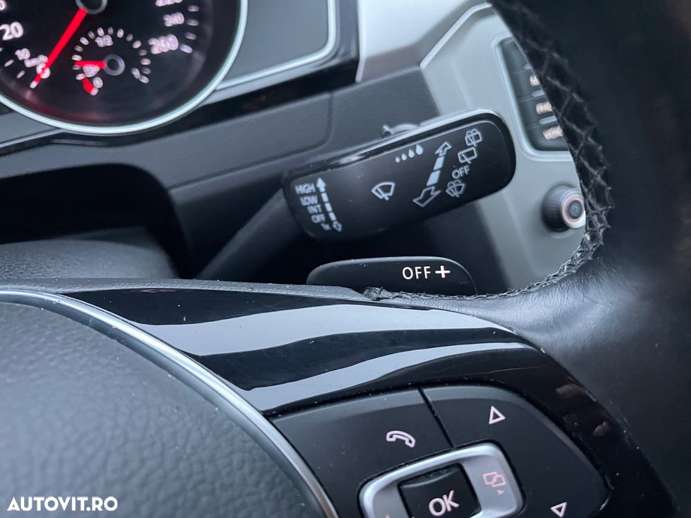 Volkswagen Passat - 20