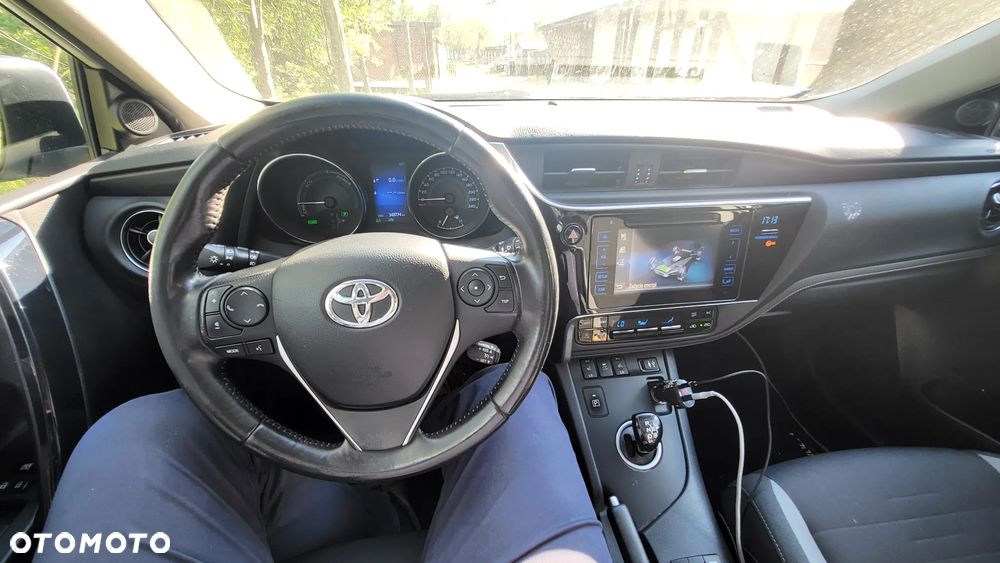 Toyota Auris 1.8 HSD Luna - 3
