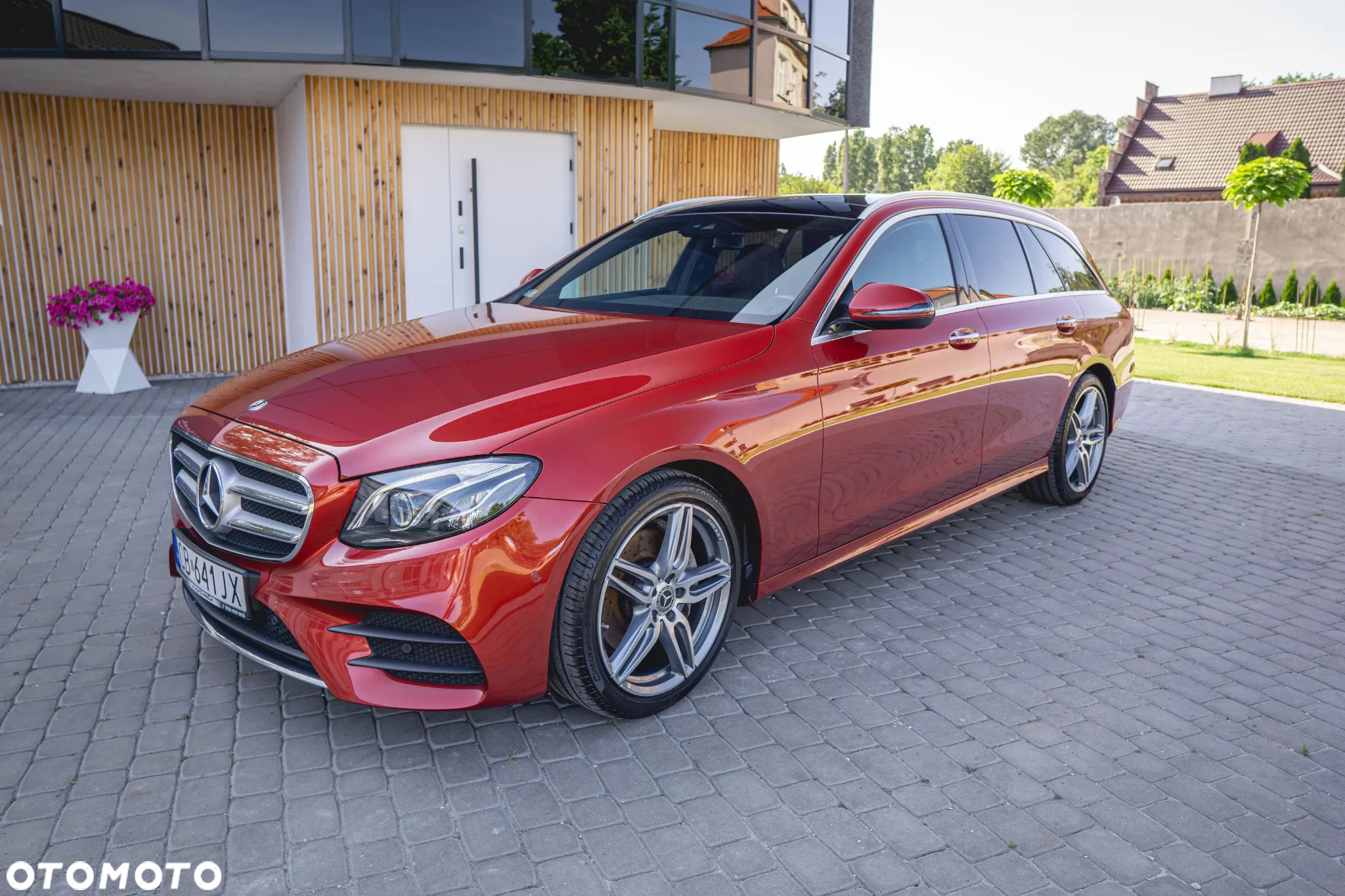 Mercedes-Benz Klasa E 220 d 9G-TRONIC - 21