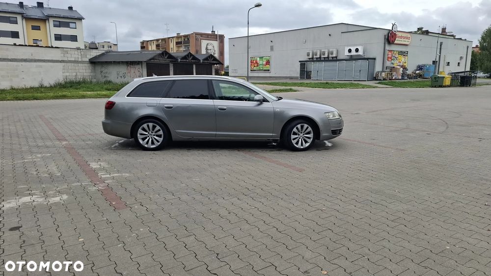 Audi A6 - 4