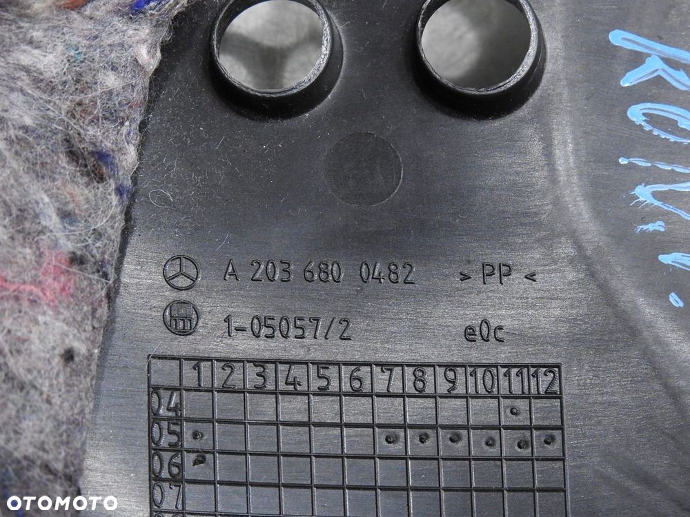 OSŁONA POD KONSOLĘ PRAWA MERCEDES W203 - 8